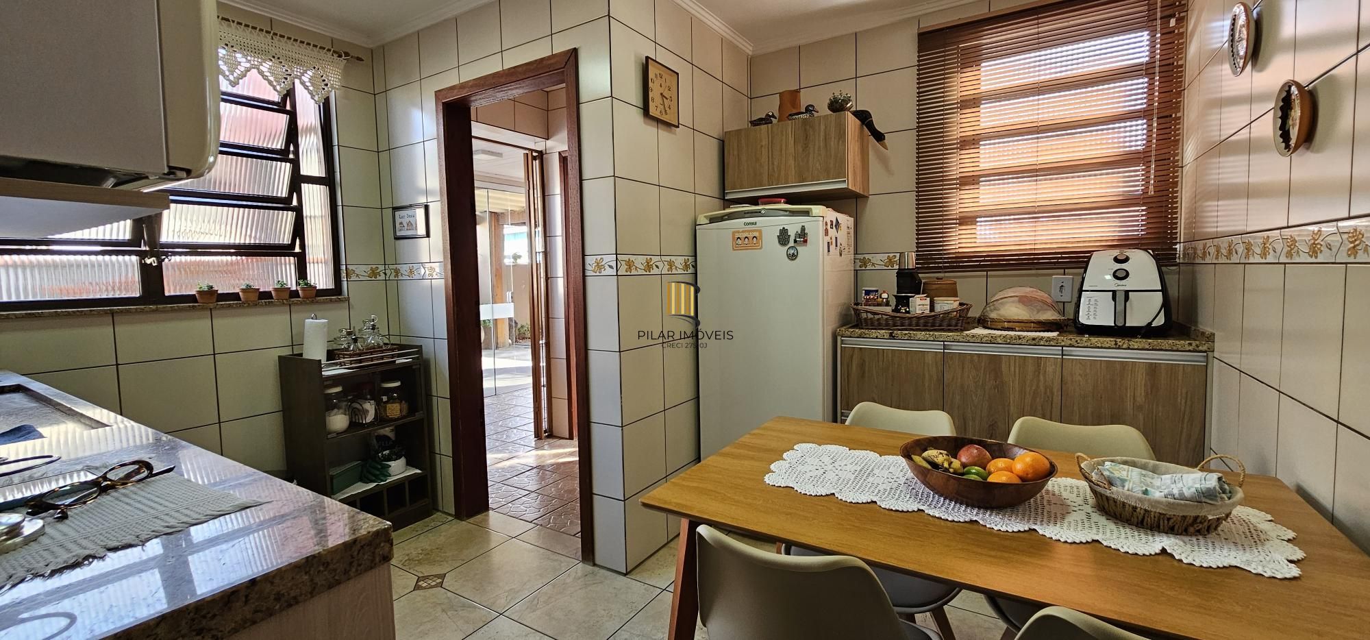 Casa de Condomínio 3 dormitórios no bairro Hípica