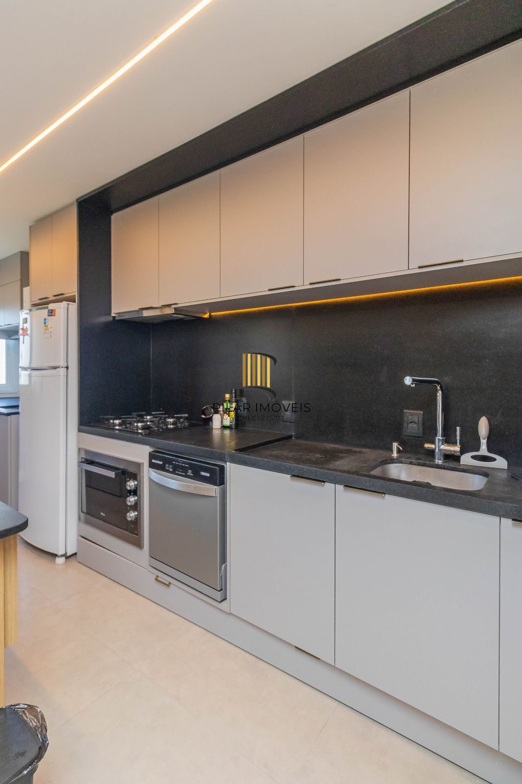 Apartamento 2 dormitórios no bairro Passo da Areia