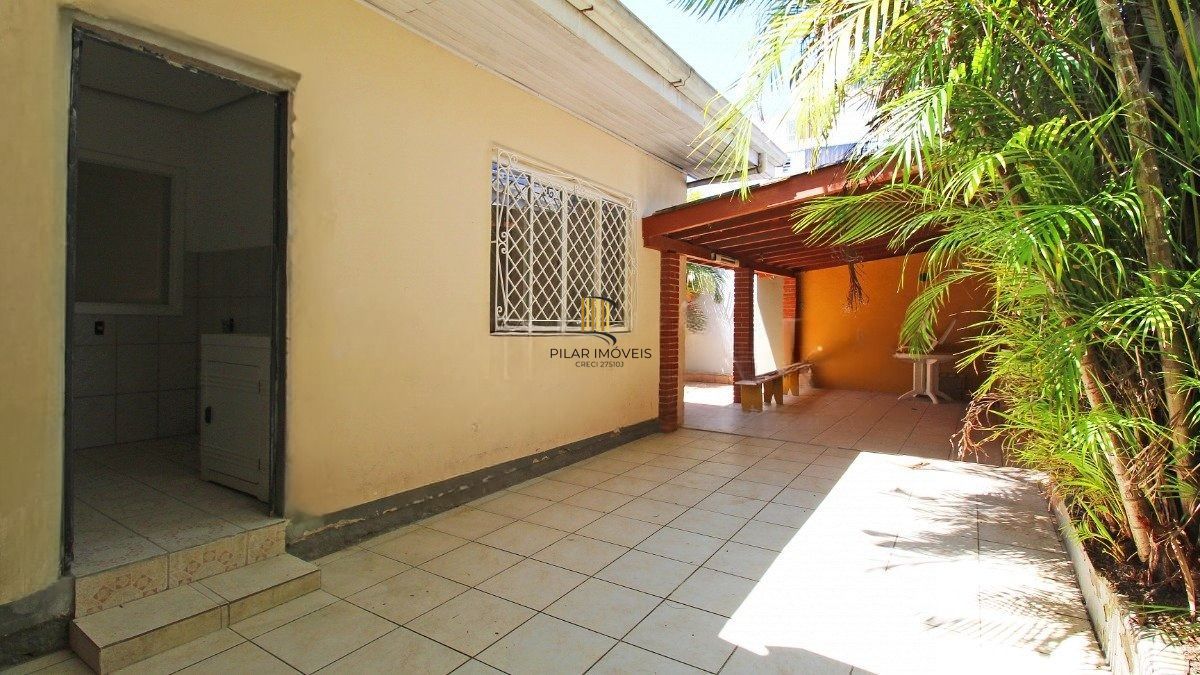 Casa com 4 dormitórios