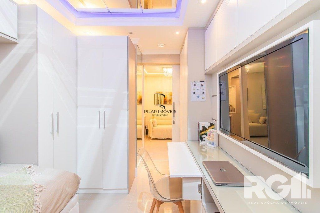 Apartamento 100% Mobiliado,  com 2 Quartos, vaga de garagem e elevador - Passo da Areia