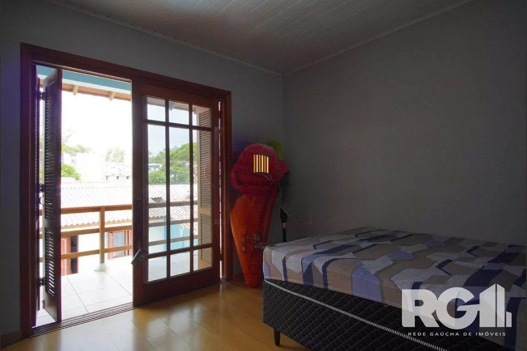 Casa 3 dormitórios no bairro Morro Santana