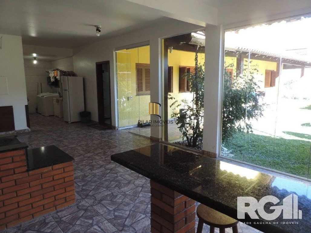 Casa 4 dormitórios no bairro Parque Santa Fé