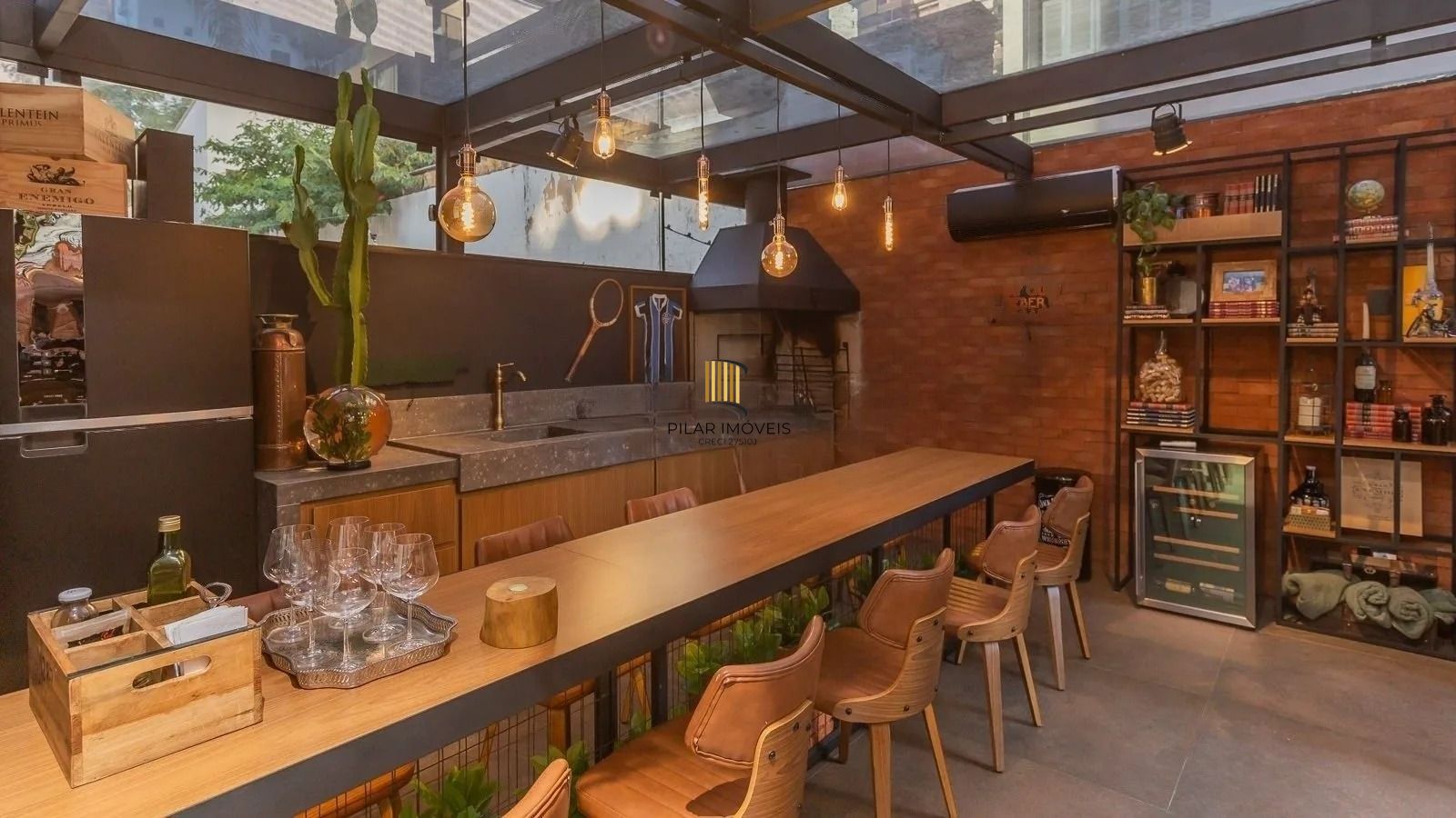 Apartamento Garden 2 quartos, 1 suíte, 2 vagas, no bairro Petrópolis em Porto Alegre