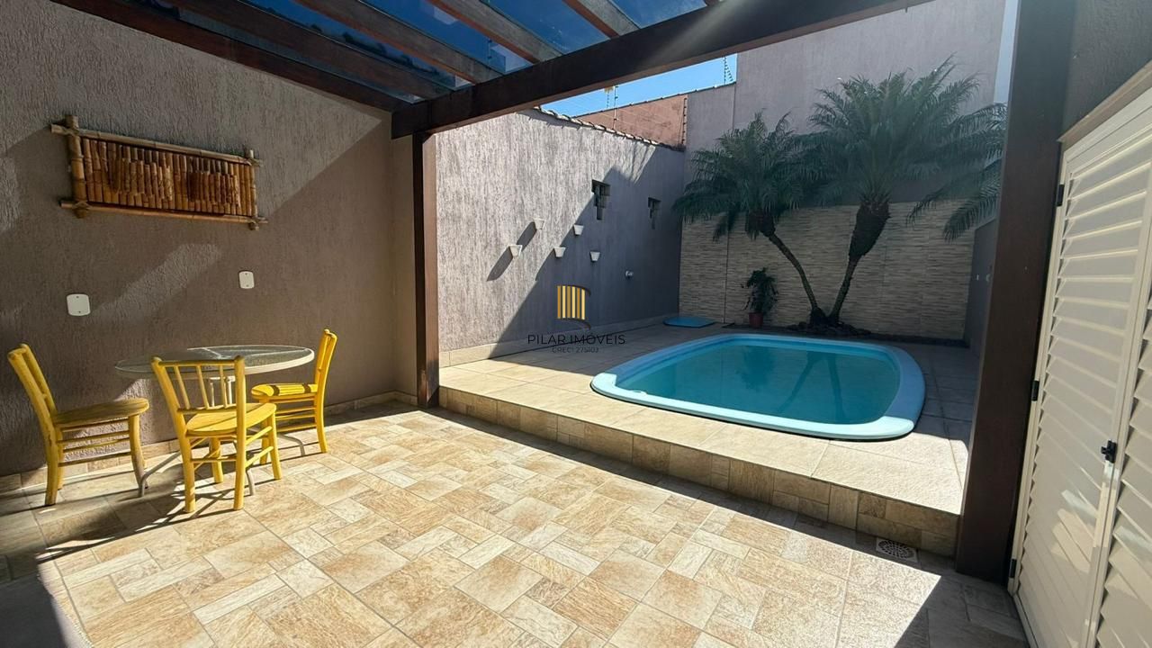 Casa com piscina, 3 suítes, desocupada, Rua Leite de Castro- Jardim Itu Sabará