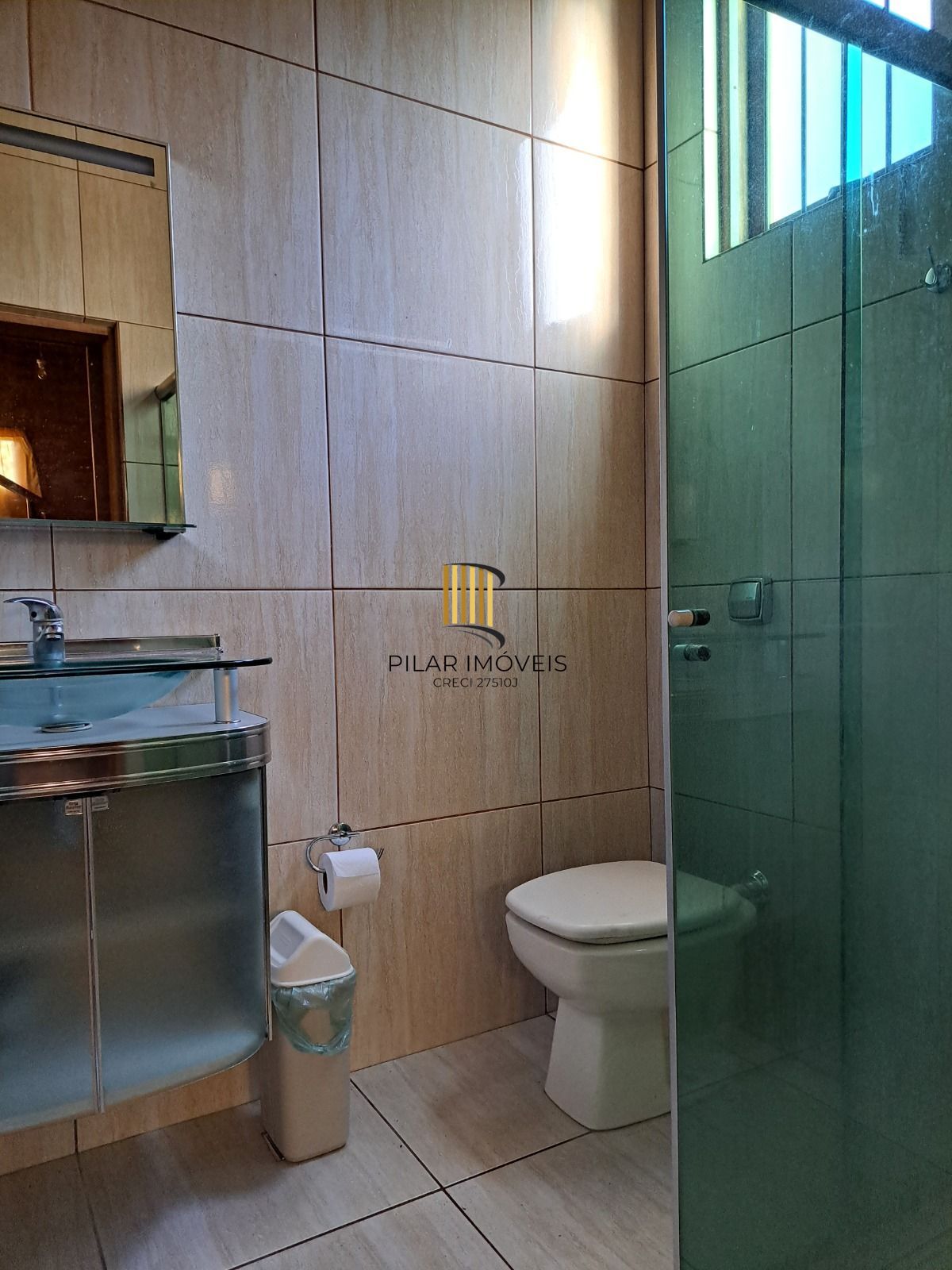 Sobrado 200m² privativos, 4 dormitórios 1 suíte e 2 vagas cobertas - Gravataí
