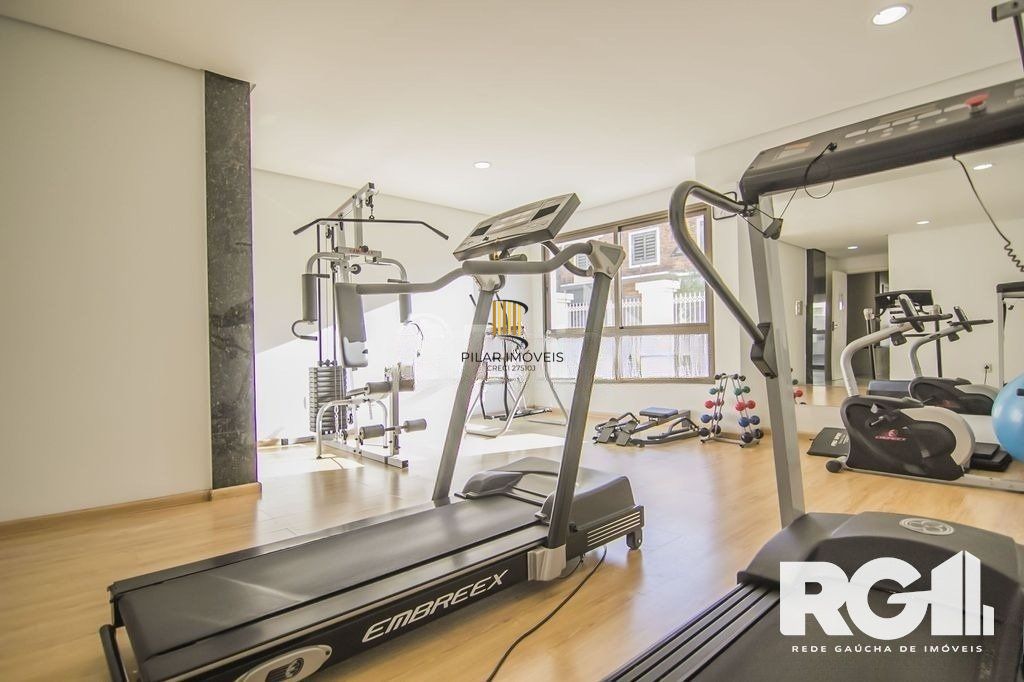 Apartamento todo Mobiliado com 2 dormitórios,  Boulevard Assis Brasil.
