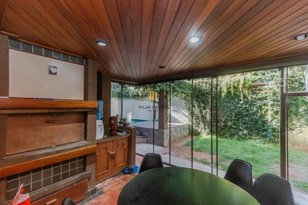 Oportunidade Única! Garden Semimobiliado com 3 Quartos e Varanda Gourmet e piscina. Bairro Petrópolis