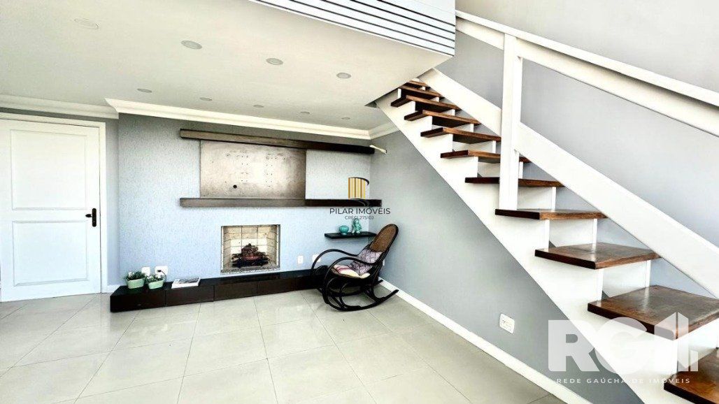 Duplex 3 dormitórios no bairro Jardim Sabará