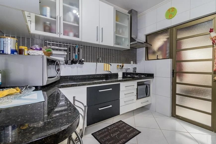 Casa em condomínio fechado com 3 dormitórios suíte  e lazer completo 101m²