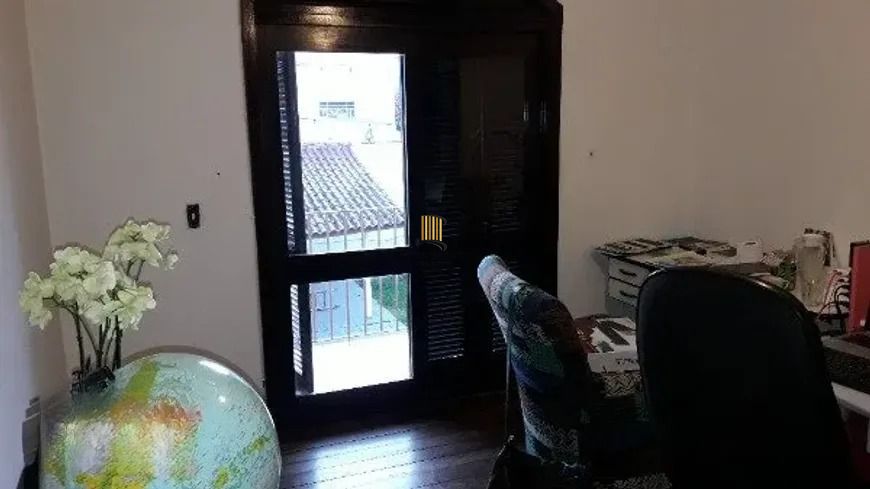 Casa 4 dormitórios no bairro Jardim Itu