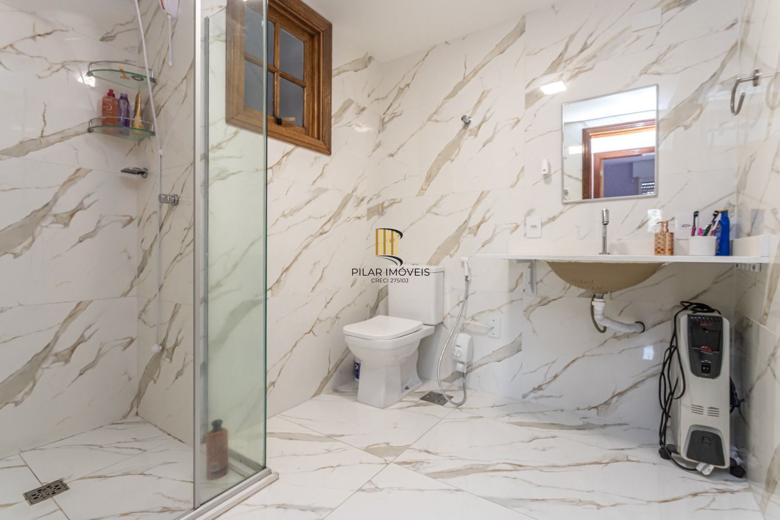 Apartamento MOBILIADO - 03 dormitórios,