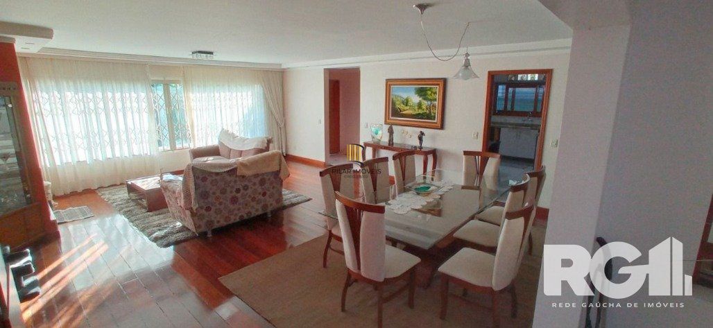 Casa 5 dormitórios no bairro Jardim Itu