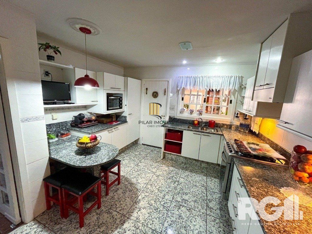 Casa 3 dormitórios no bairro Marechal Rondon
