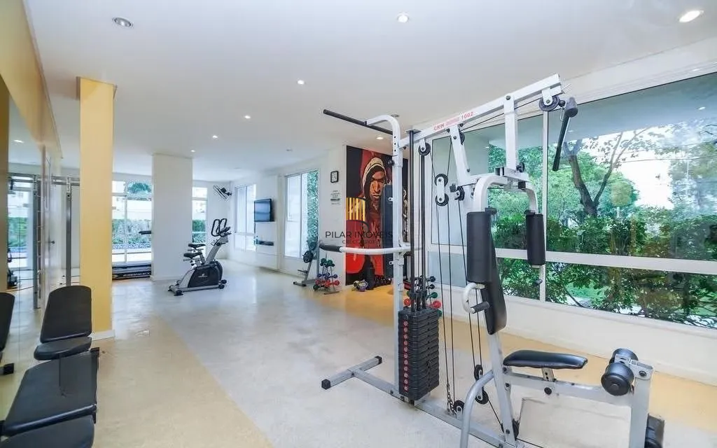 Apartamento 2 Dorm com Suíte, Sacada e Vaga