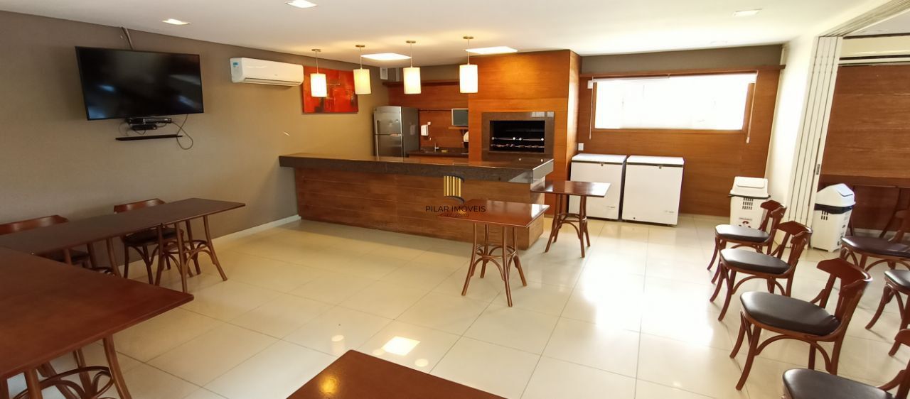 Apartamento mobiliado com sacada e churrasqueira