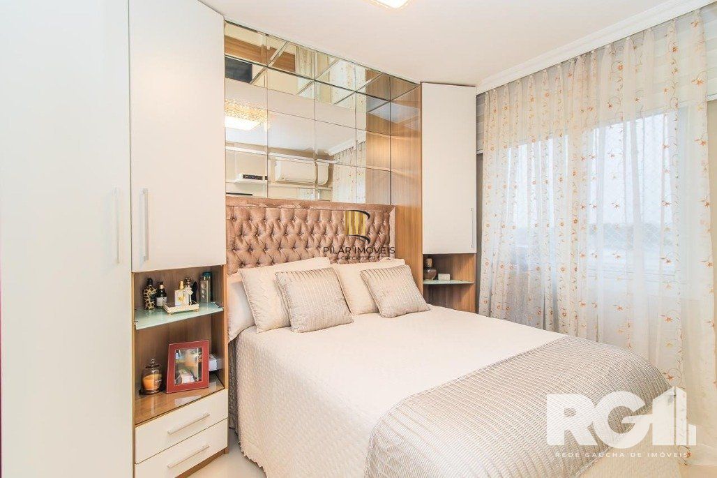 Apartamento 100% Mobiliado,  com 2 Quartos, vaga de garagem e elevador - Passo da Areia
