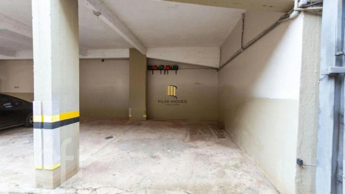 Valor abaixo do mercado  com 3 dormitórios, 1 vaga e elevador,  Floresta