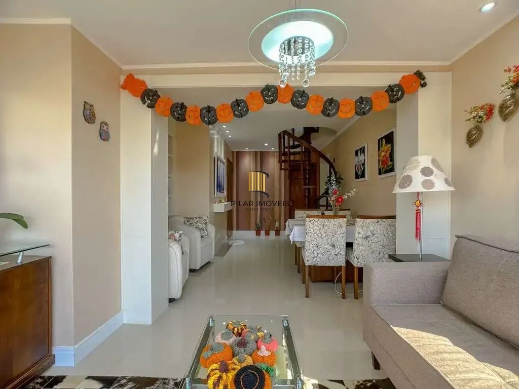 Cobertura com 3 dormitórios, suíte 2 vagas.