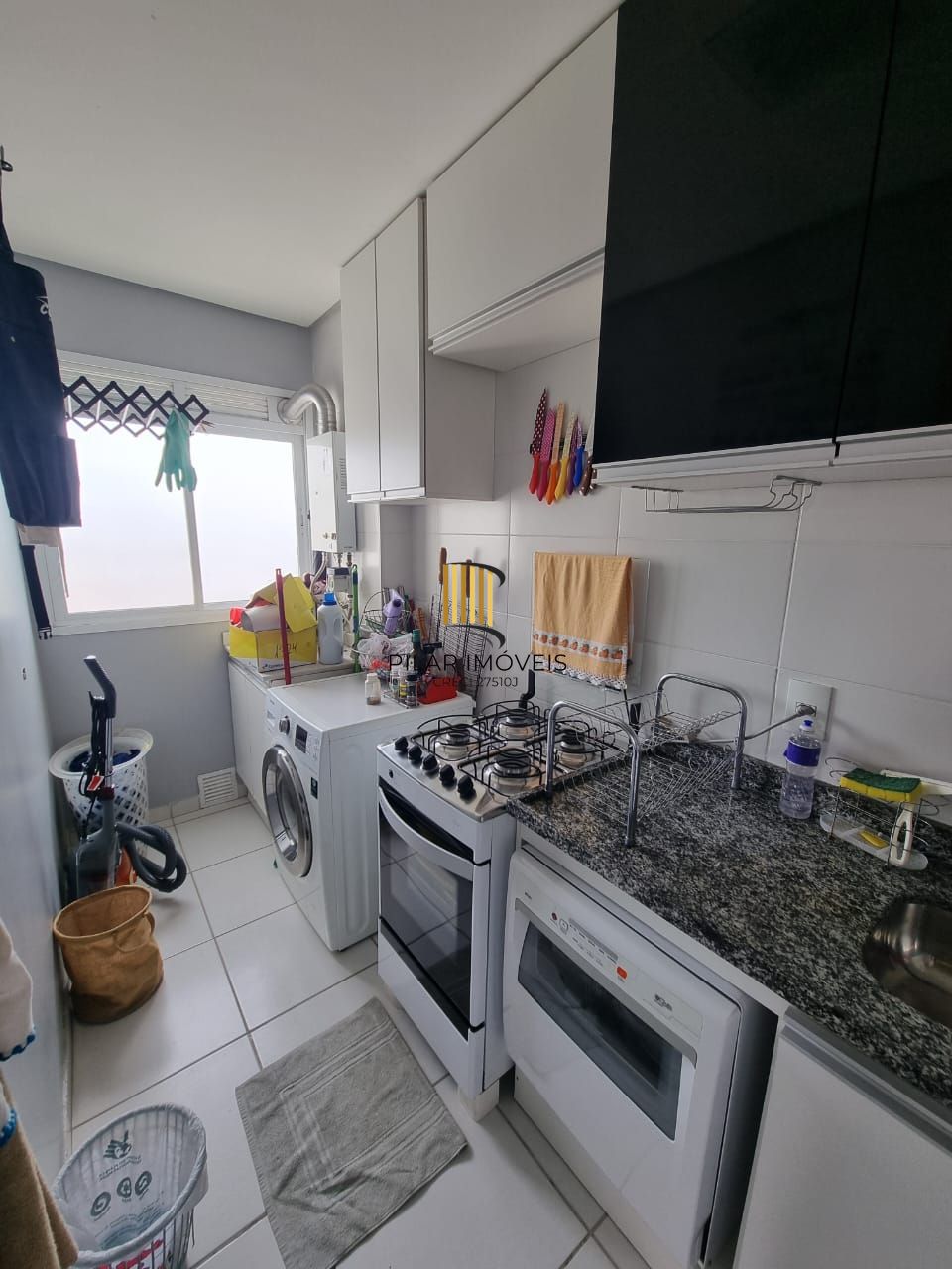 Apto 3 dorm living estendido, andar alto no Passo da Areia