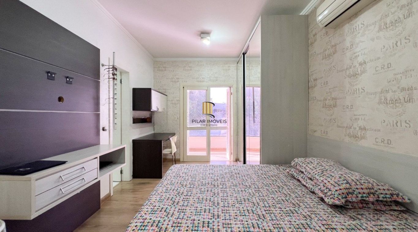 Casa com 3 quartos, 3 suítes á 700m do Iguatemi bairro Passo da Areia!