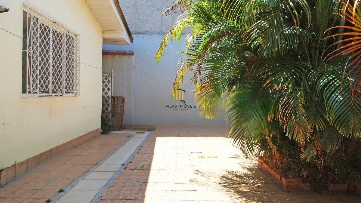 Casa com 4 dormitórios