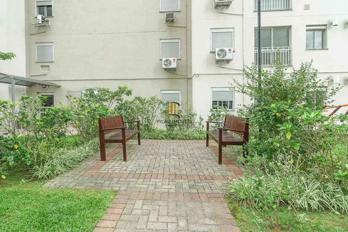 Mobiliado 2 dorm,1 suíte e vaga coberta - Ary Tarrago