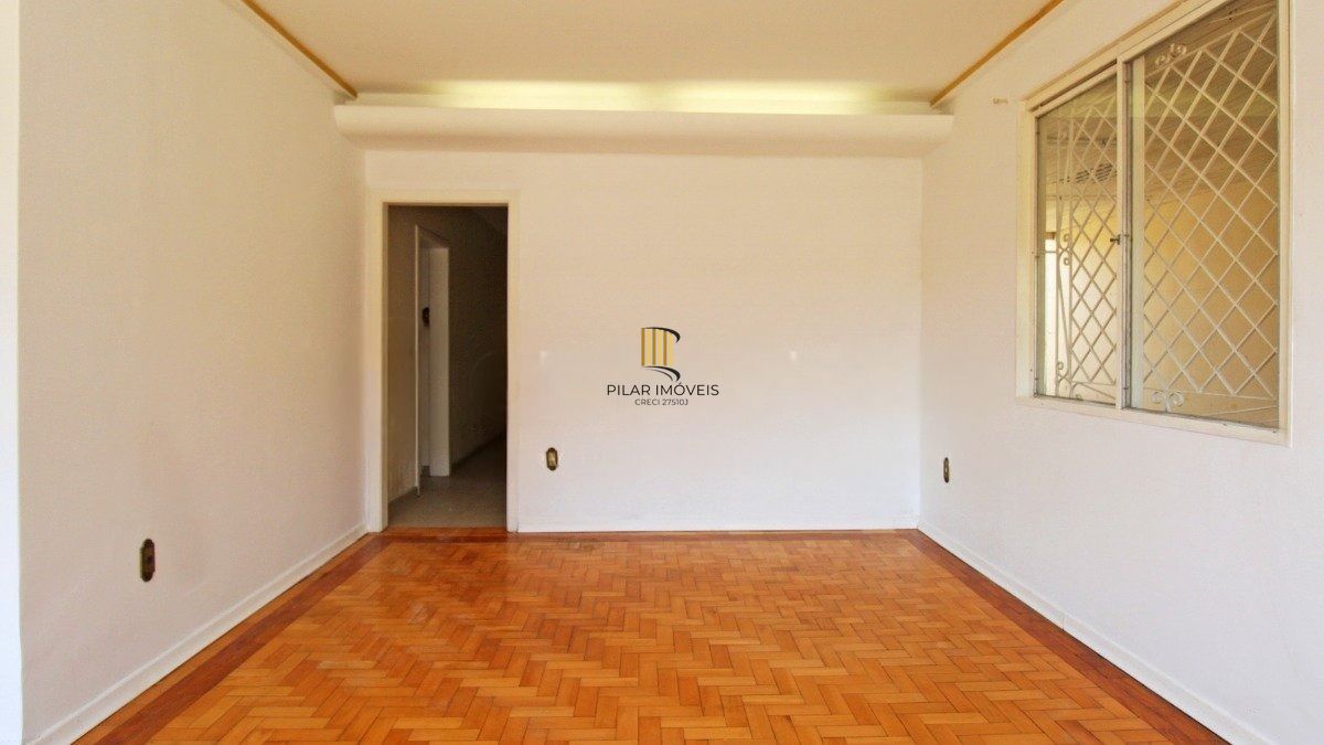 Casa com 4 dormitórios