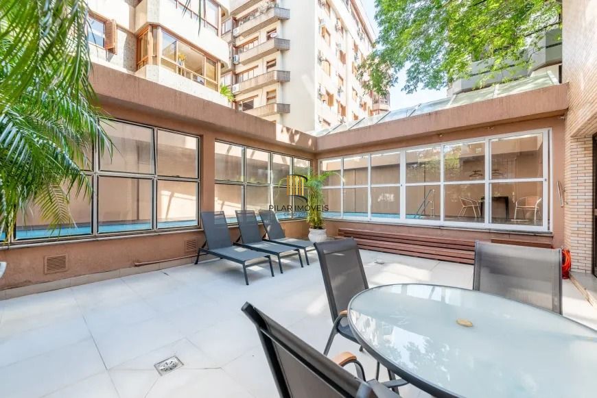 Apartamento Garden com 3 dormitórios e pátio ensolarado