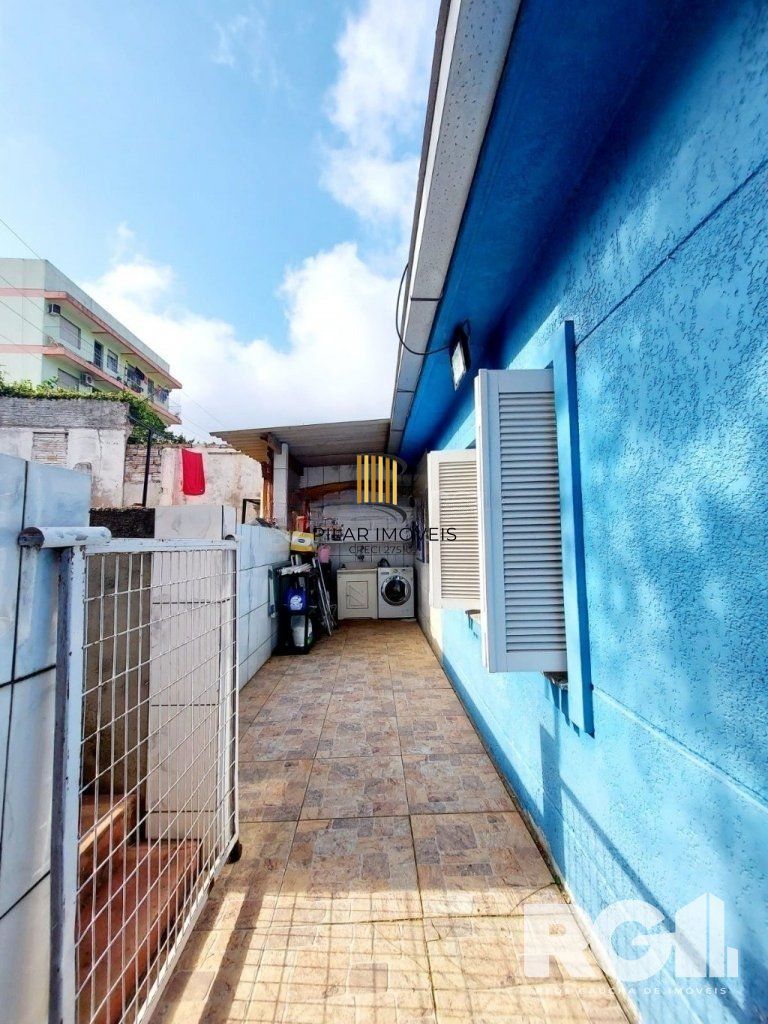 Casa 3 dormitórios no bairro Santa Isabel