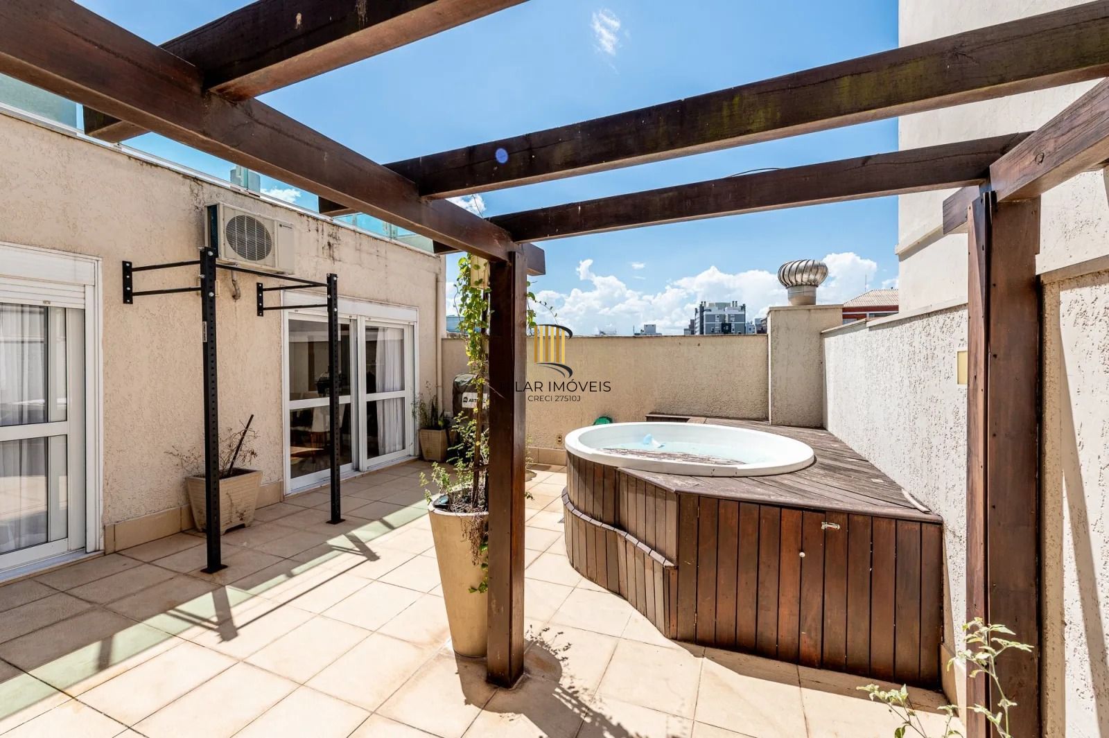 Apto Garden Duplex com 160m², 3 quartos, 1 suíte, 2 vagas, no bairro Rio Branco