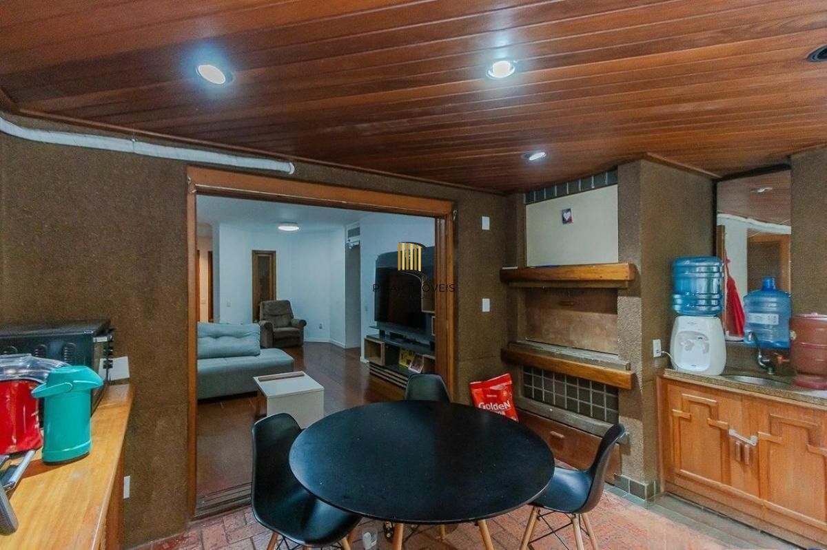 Oportunidade Única! Garden Semimobiliado com 3 Quartos e Varanda Gourmet e piscina. Bairro Petrópolis
