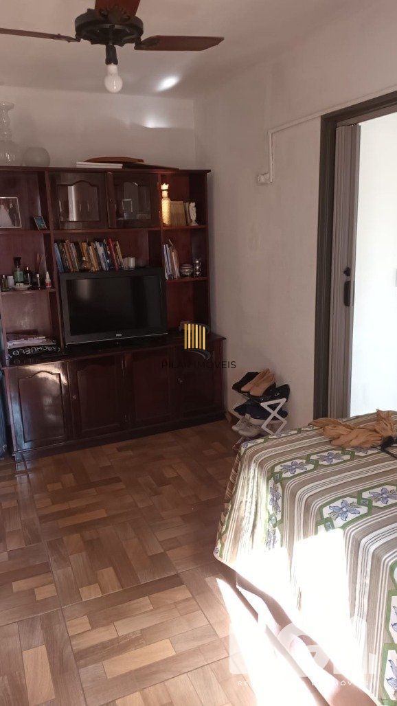 Apartamento com sacada 2 dorm na Avenida Engenheiro Francisco Rodolfo Simch - Sarandi