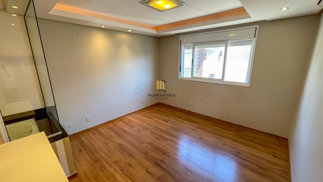 Casa em Condomínio 4 Dormitórios com Suíte no Lindoia - Porto Alegre