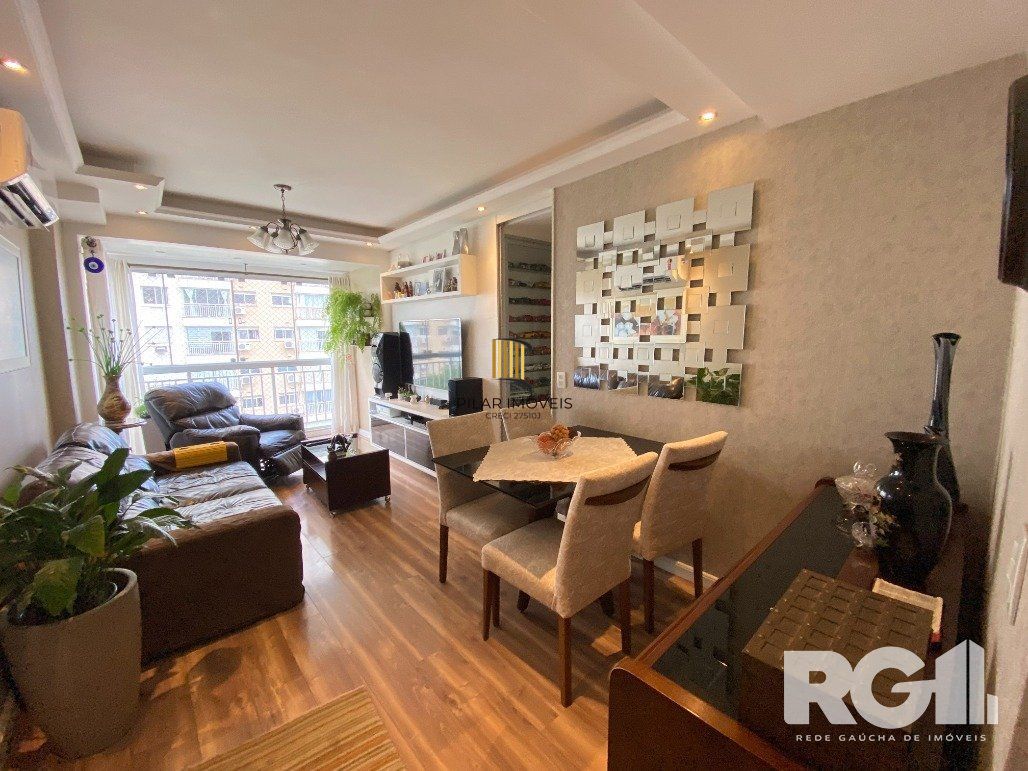 Apartamento de 2 dormitórios com suíte, churrasqueira, 2 vagas, condomínio com infraestrutura completa.