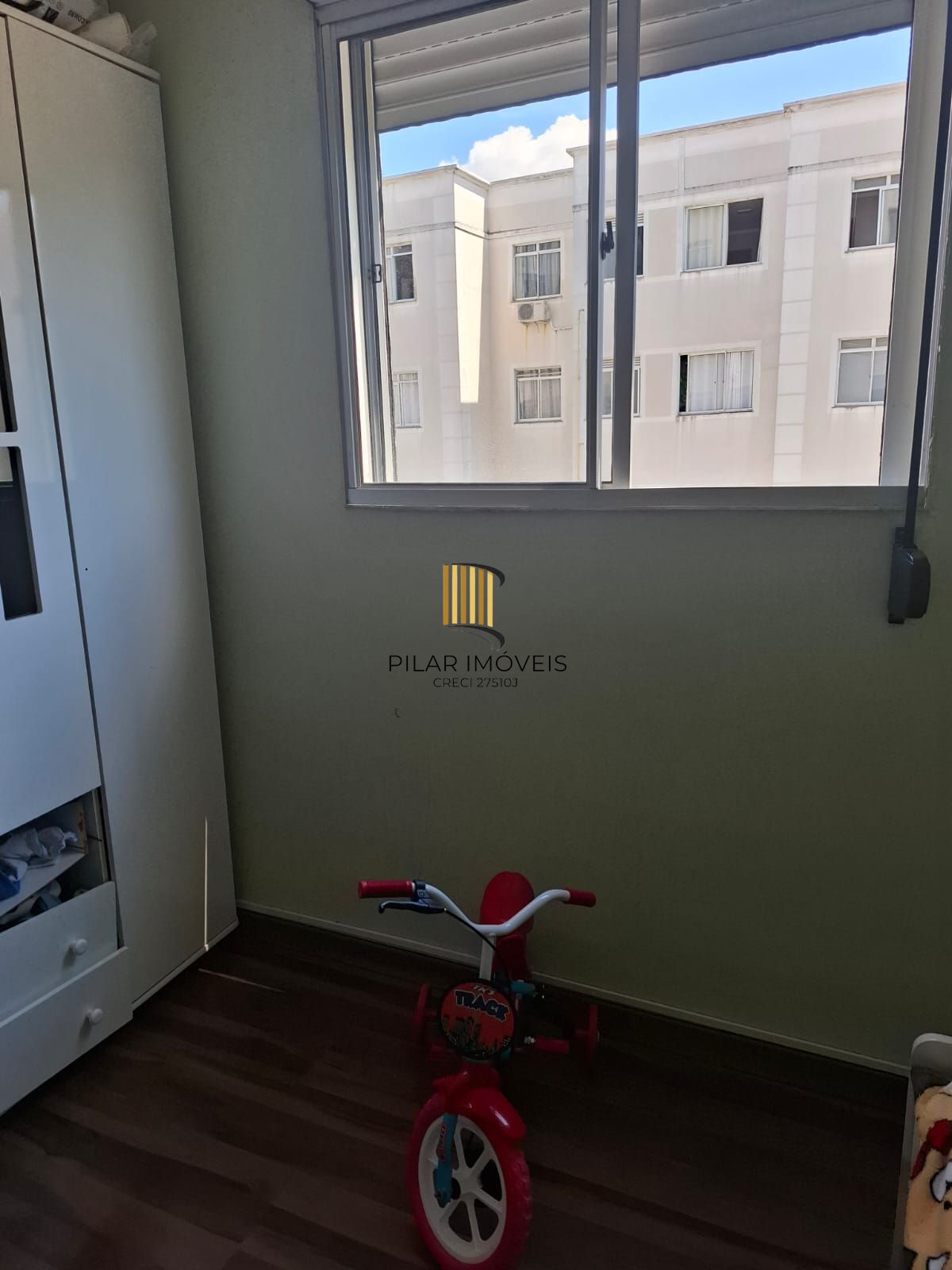 Apartamento 2 dormitórios, 1 vaga, condomínio Porto Sinai com infra Completa.