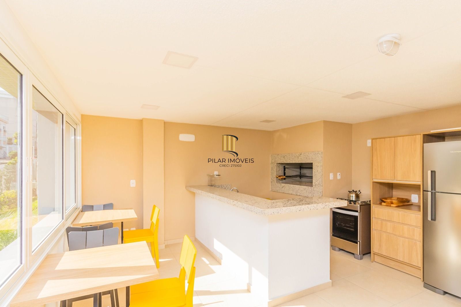 Apartamento 2 dormitórios no bairro Passo da Areia