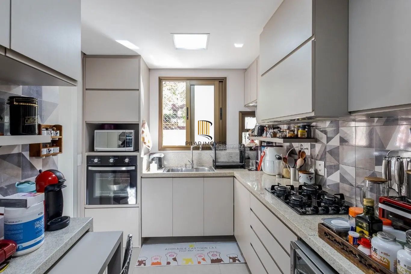 Apartamento 3 dormitórios no bairro Mont Serrat