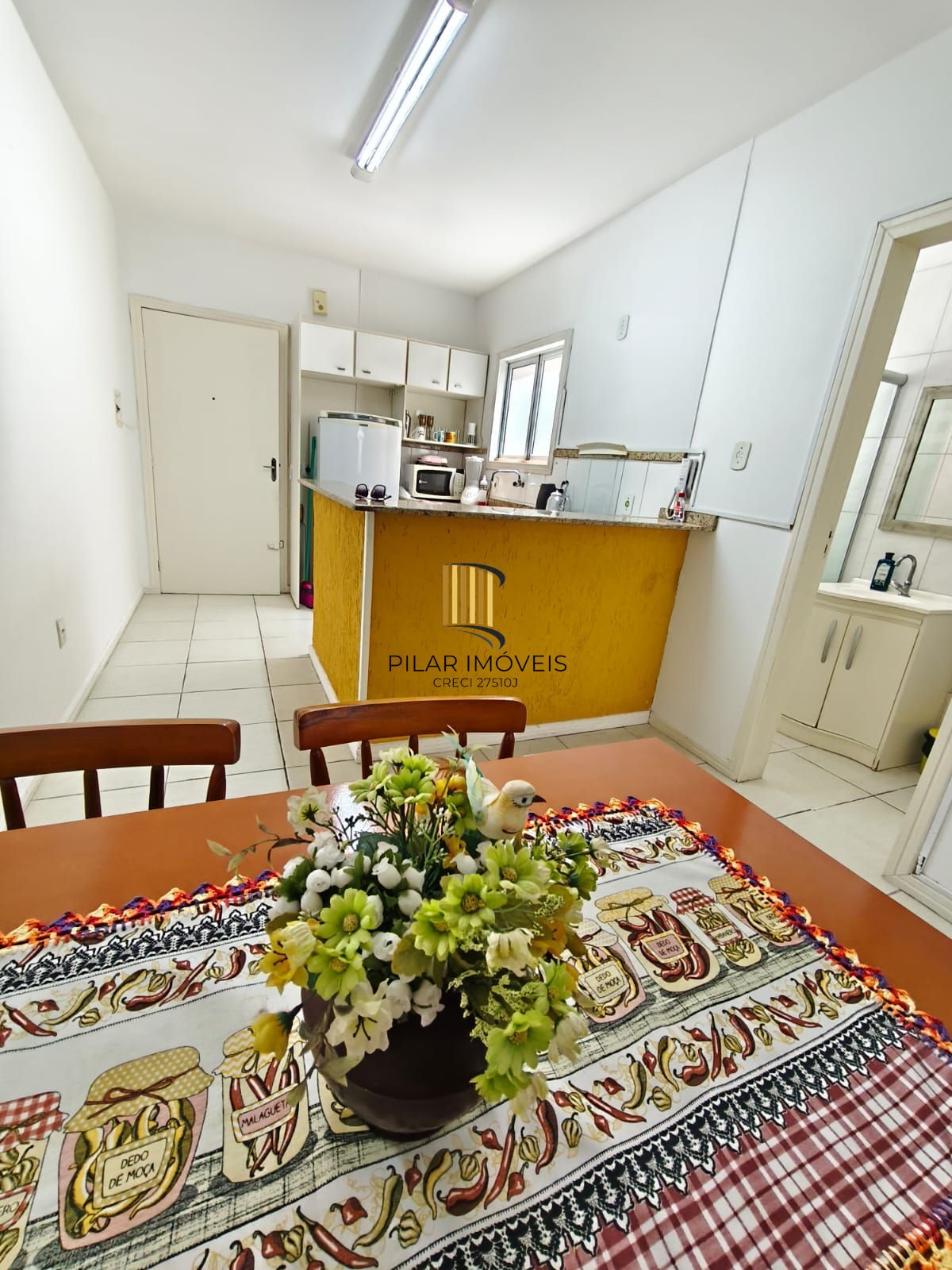 Apartamento Mobiliado 2 Dormitórios com Vaga Coberta,  Centro, Capão da Canoa