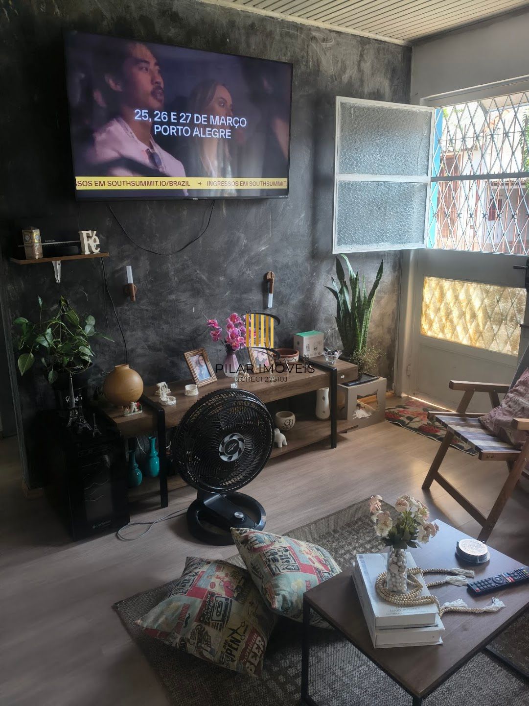 Casa de alvenaria com 3 dormitorios, e churrasquiera.  Jardim Carvalho