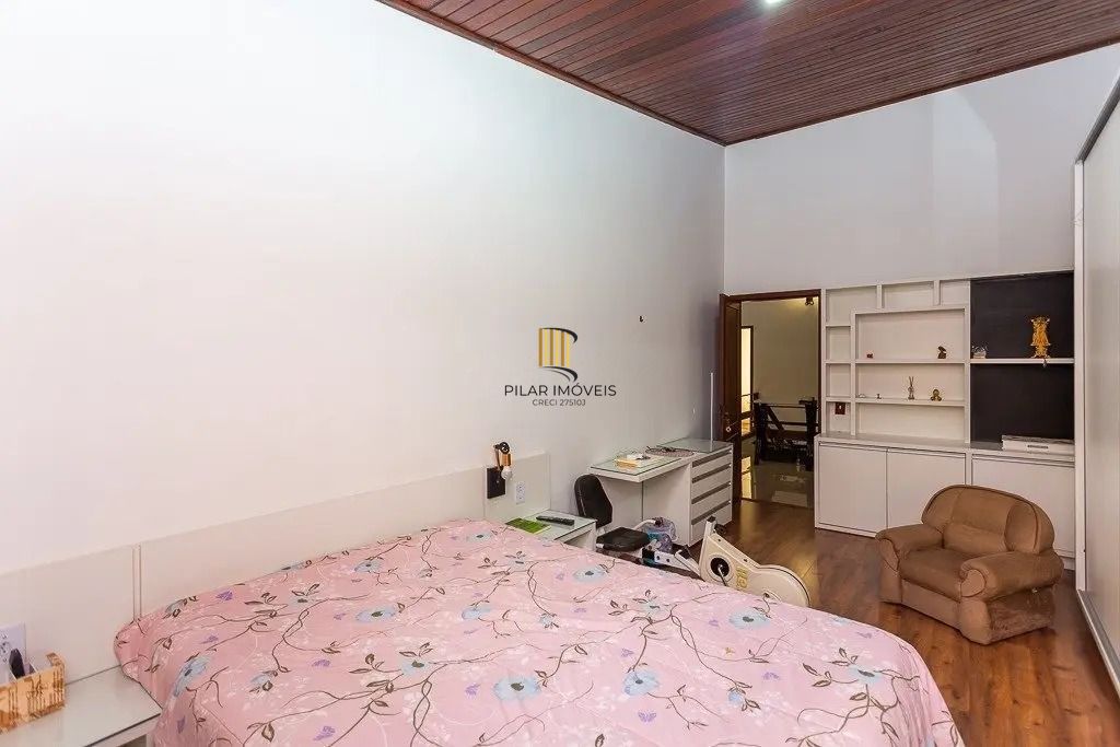 Casa espaçosa com 6 dormitórios e vista incrível no Cristo Redentor