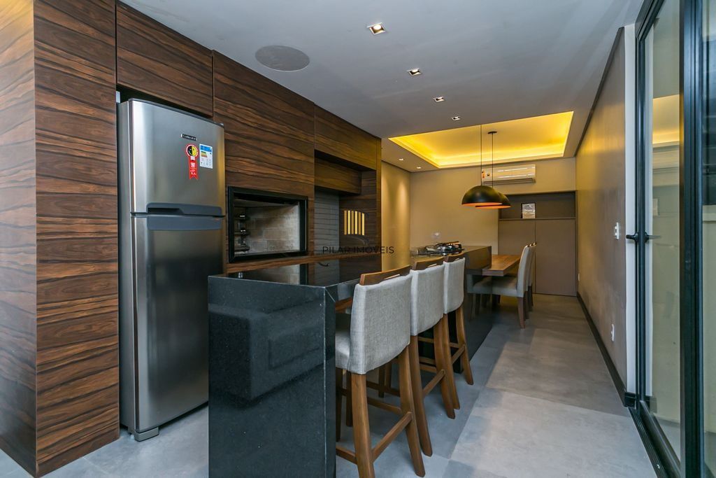 Apartamento 3 dormitórios no bairro Mont Serrat