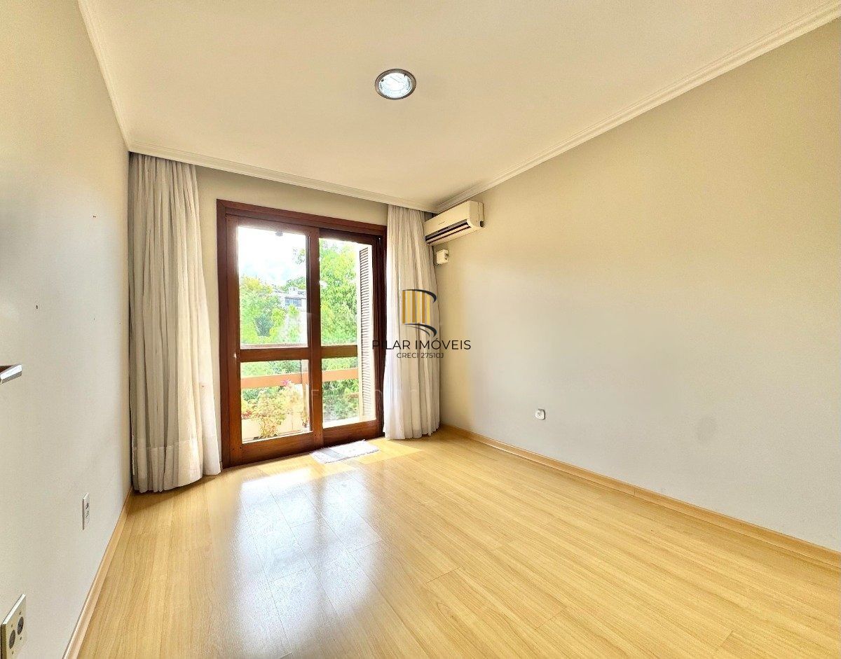 Cobertura duplex com 3 dormitórios e terraço no Cristo Redentor