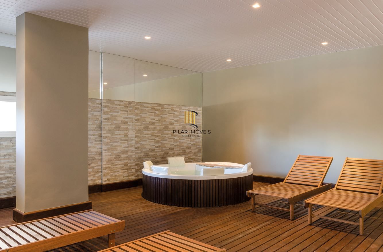 Apartamento Mobiliado com 128m² 3 dor 2 vagas  - Moinhos de Vento