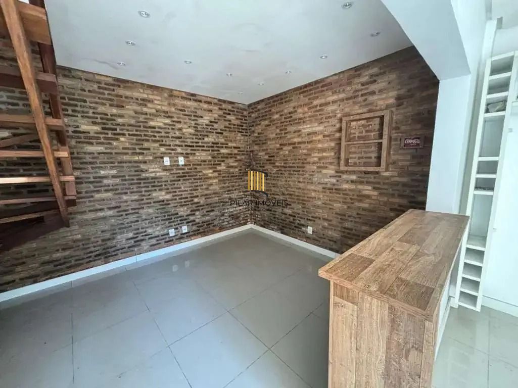 Casa com Vista Privilegiada e 2 Vagas no Jardim Floresta