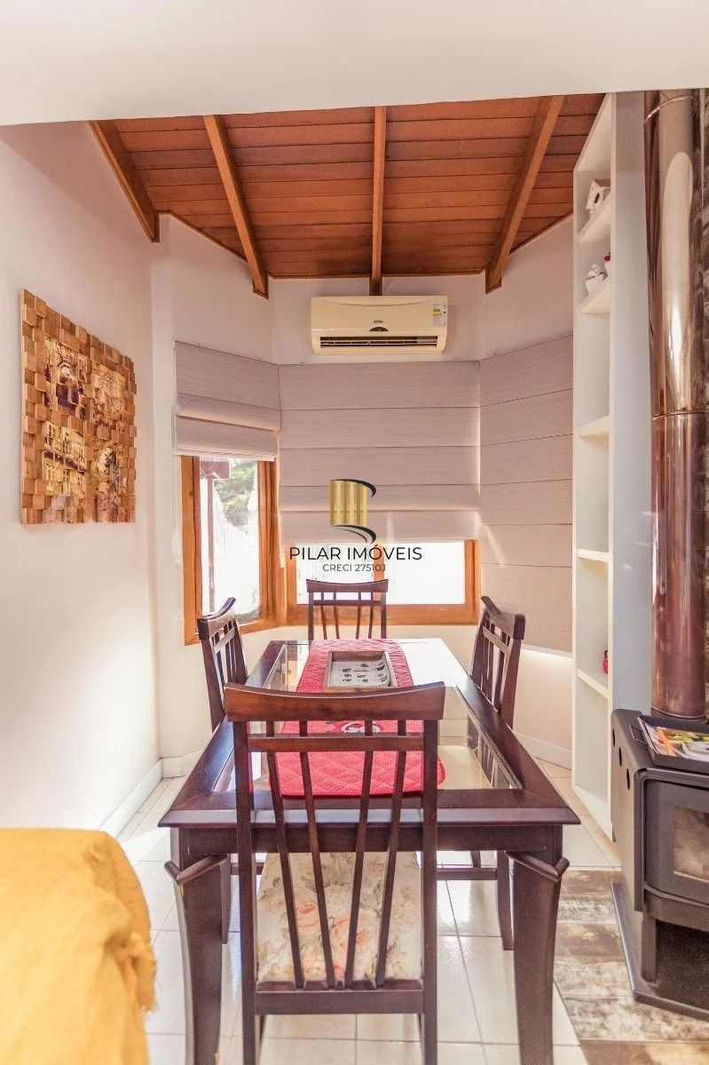 Casa 3 dormitórios no bairro Jardim Itu