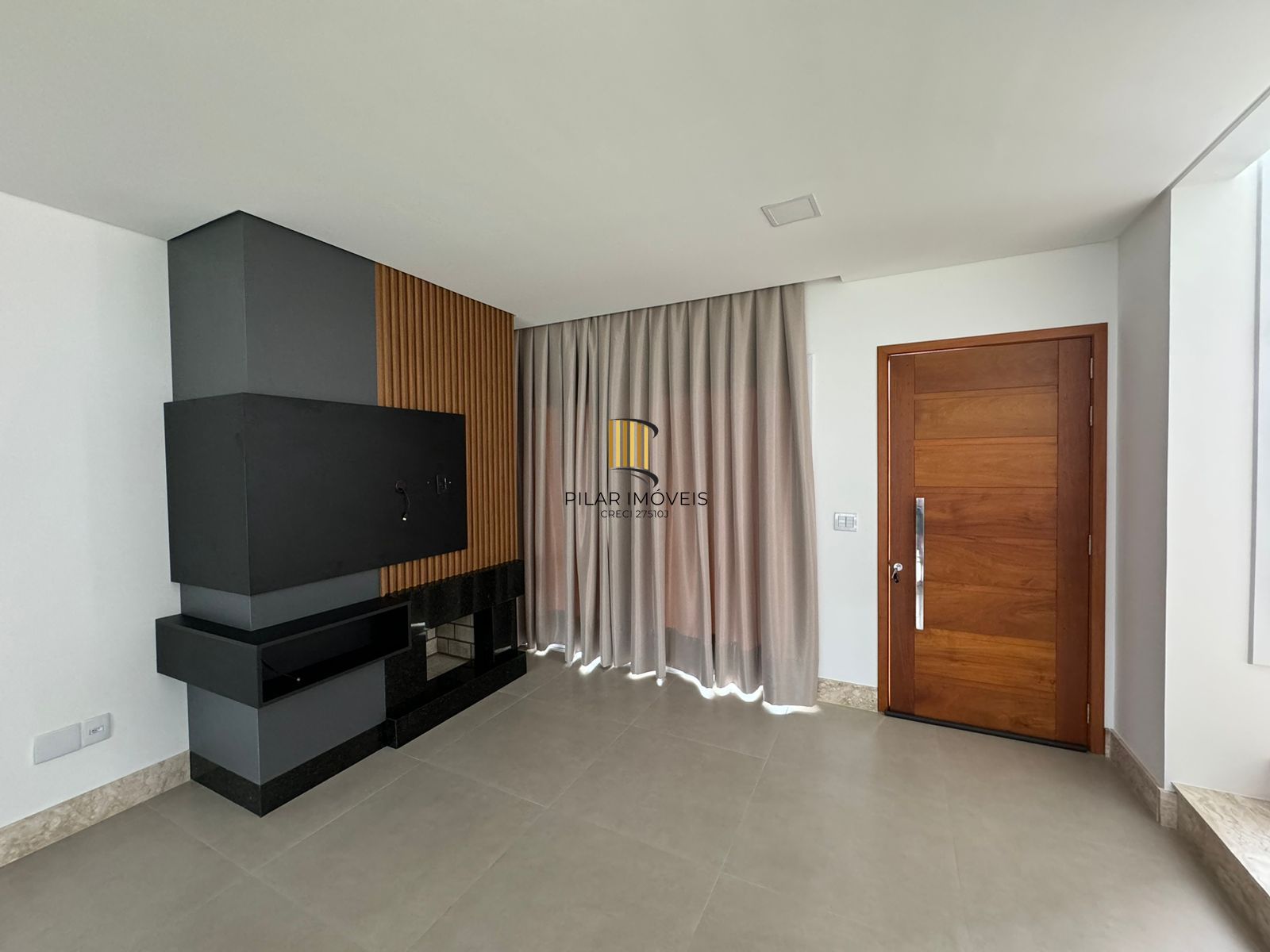 Casa 3 dormitórios no bairro Atlântida Sul