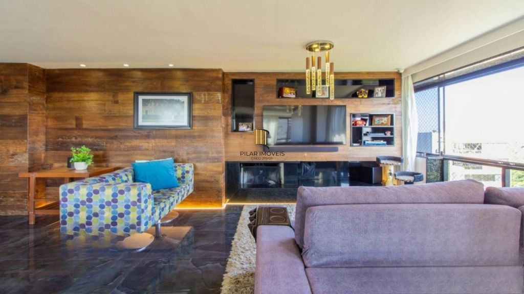 Cobertura mobiliada com piscina e vista 360° no Jardim Planalto – POA