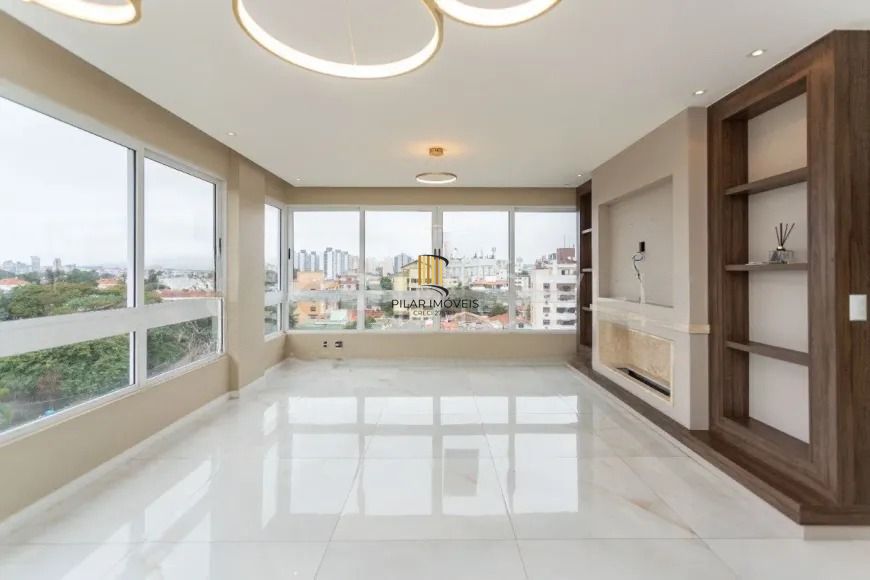 Apartamento 3 dormitórios com suíte e 2 vagas.