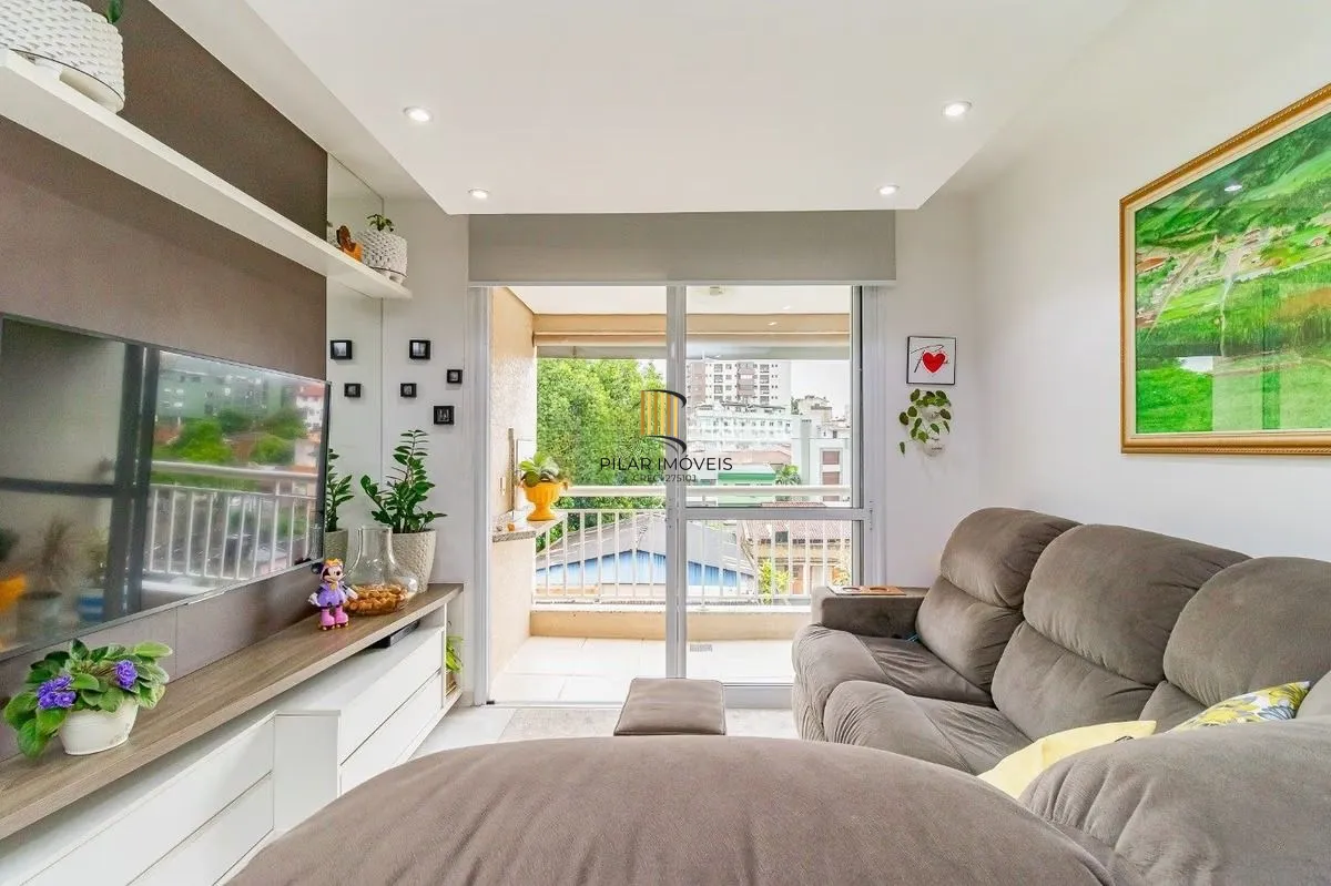 Apartamento 2 Dorm com Suíte, Sacada e Vaga