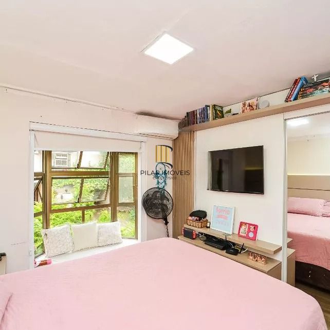 Casa em Condomínio com 3 Quartos, Piscina, Quintal e 2 Vagas